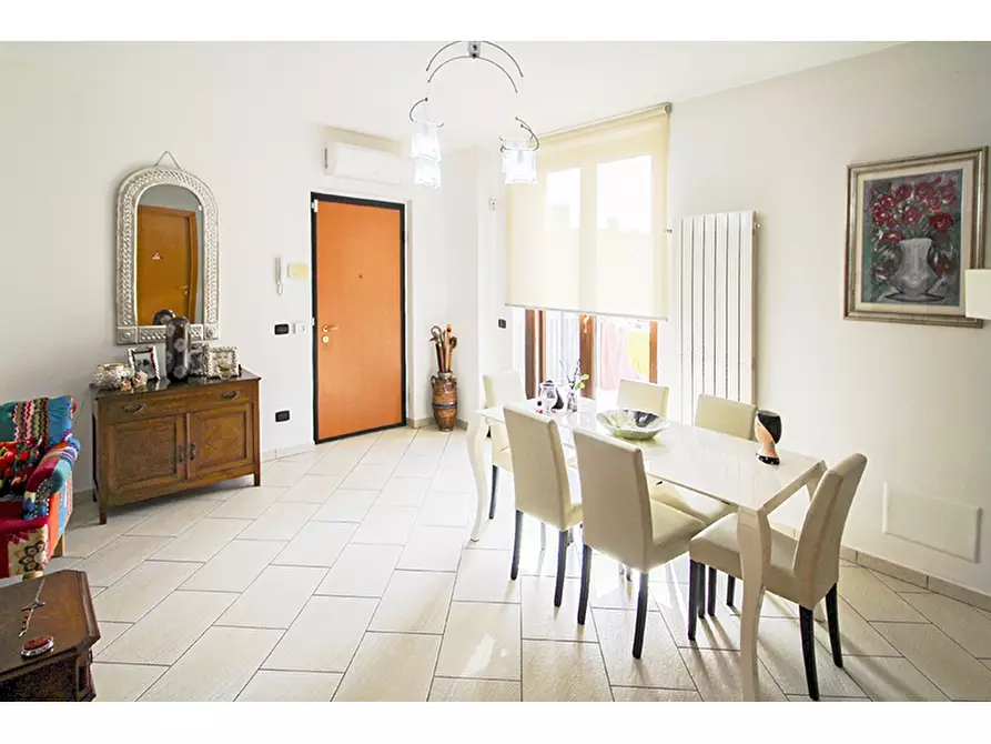 Immagine 5 di Villetta a schiera in vendita  in Via Luigi Settembrini 25/C a Malnate