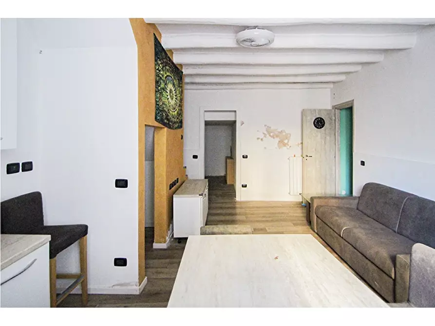 Immagine 3 di Appartamento in vendita  in Via Santa Caterina 7 a Castiglione Olona