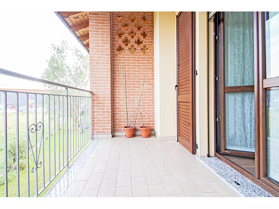 Immagine 21 di Villa in vendita  in Via Vecchia Milanese 26 a Venegono Inferiore