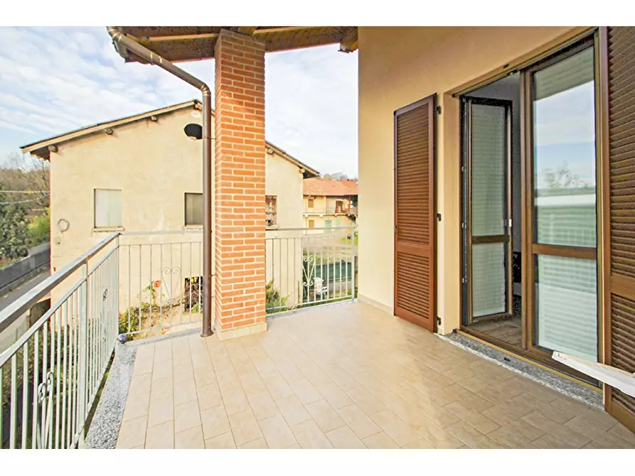 Immagine 19 di Villa in vendita  in Via Vecchia Milanese 26 a Venegono Inferiore