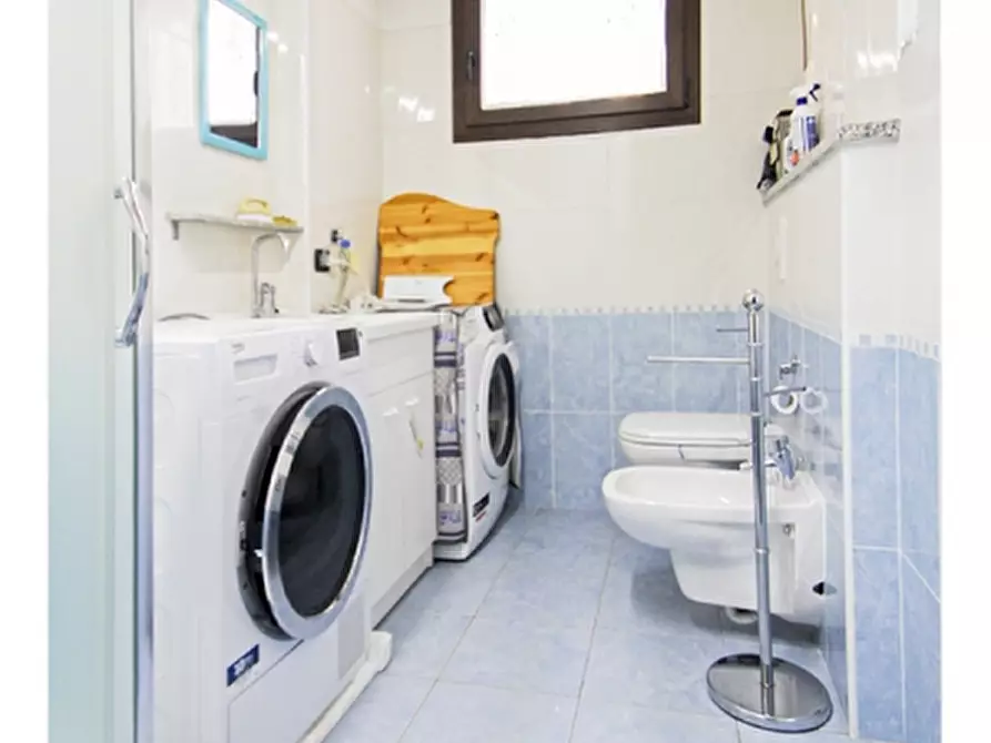 Immagine 17 di Villa in vendita  in Via Vecchia Milanese 26 a Venegono Inferiore