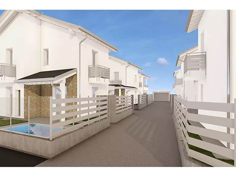 Immagine 3 di Villa in vendita  in Via Petrarca a Castiglione Olona