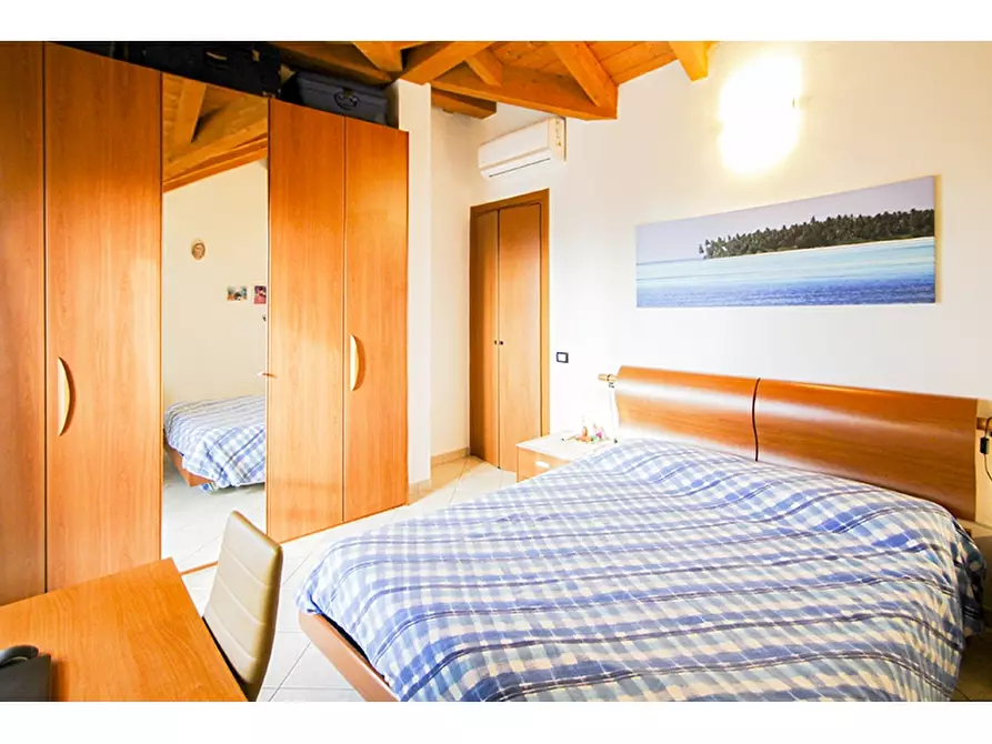 Immagine 6 di Appartamento in vendita  in Via Montello 7 a Fagnano Olona