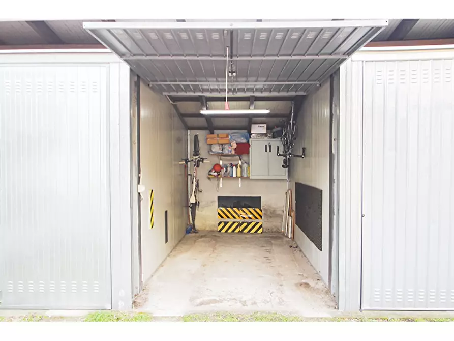 Immagine 10 di Appartamento in vendita  in Via Montello 7 a Fagnano Olona