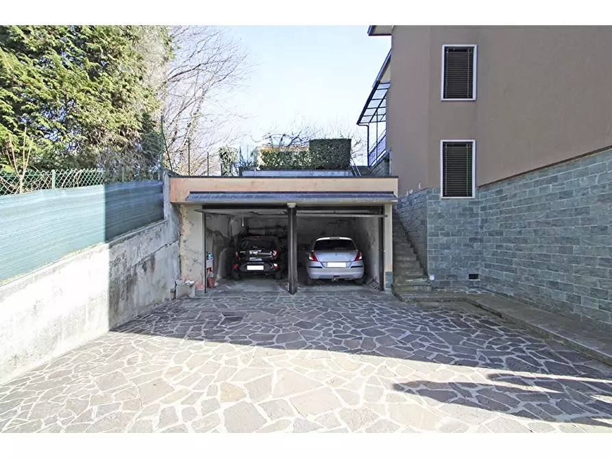 Immagine 34 di Villa in vendita  in Via Melette 11 a Castiglione Olona