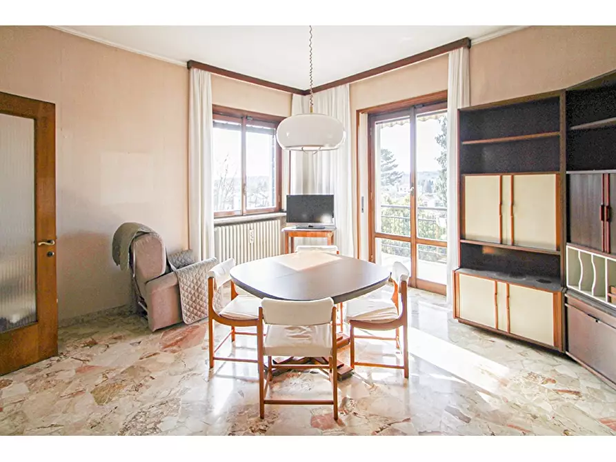 Immagine 15 di Villa in vendita  in Via Melette 11 a Castiglione Olona