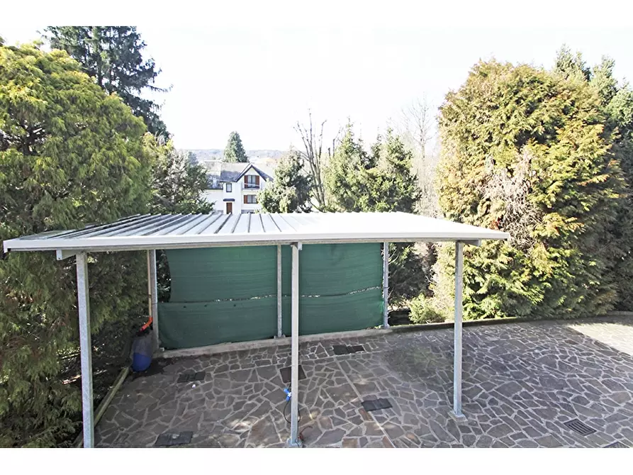 Immagine 32 di Villa in vendita  in Via Melette 11 a Castiglione Olona