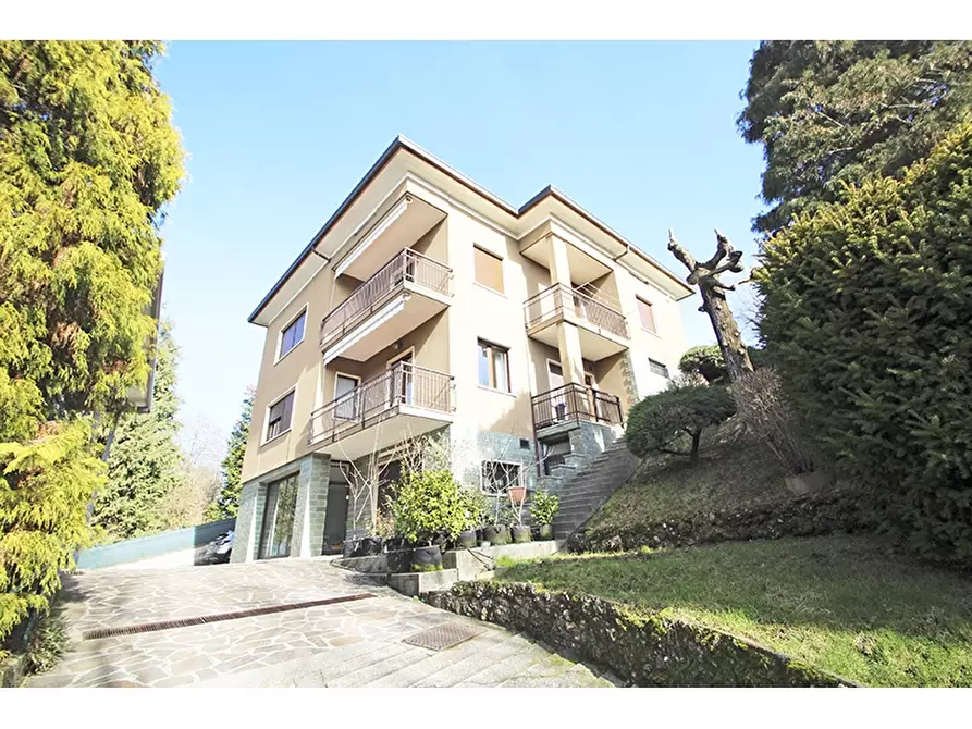 Immagine 1 di Villa in vendita  in Via Melette 11 a Castiglione Olona