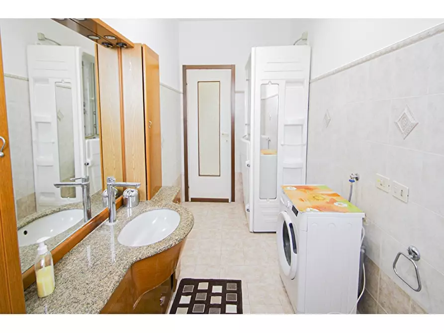 Immagine 12 di Appartamento in vendita  in Via Monte Cimone 6 a Castiglione Olona