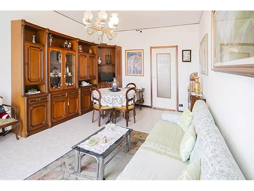 Immagine 5 di Appartamento in vendita  in Via Monte Cimone 6 a Castiglione Olona