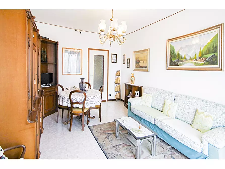 Immagine 6 di Appartamento in vendita  in Via Monte Cimone 6 a Castiglione Olona