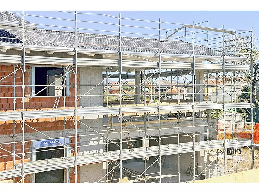 Immagine 9 di Appartamento in vendita  in Via Petrarca a Castiglione Olona