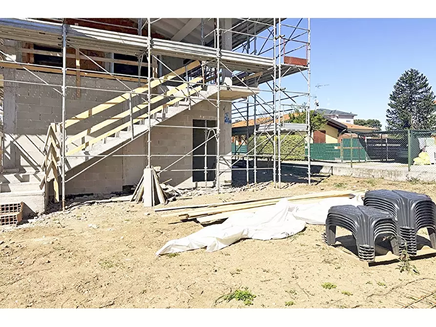 Immagine 10 di Appartamento in vendita  in Via Petrarca a Castiglione Olona