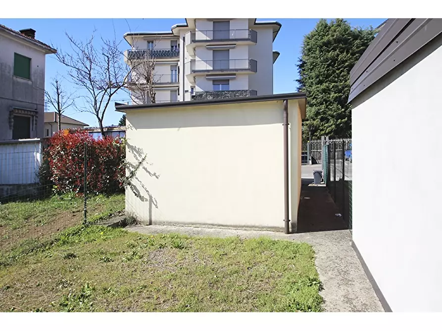 Immagine 16 di Appartamento in vendita  in Via Antonio Gramsci 13 a Castiglione Olona
