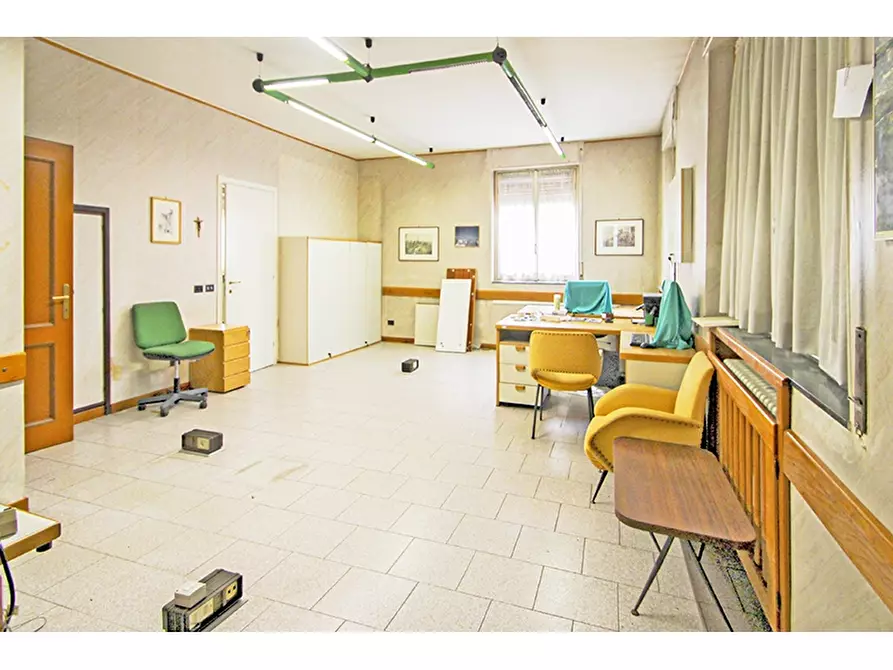 Immagine 18 di Villa in vendita  in Via Monte Cimone 33 a Castiglione Olona