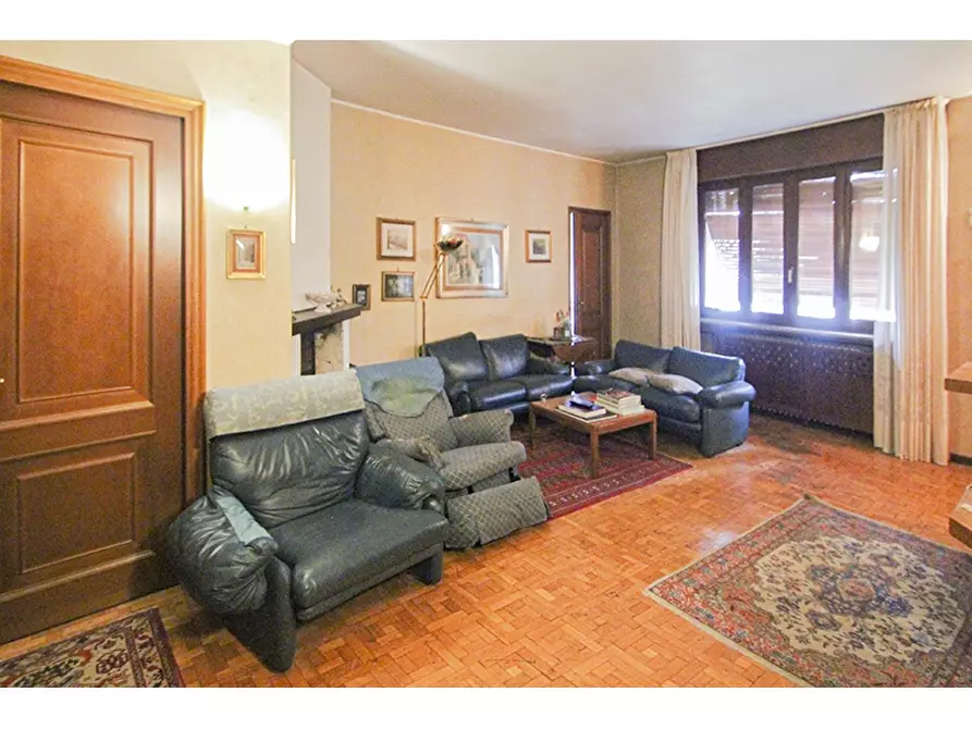 Immagine 7 di Villa in vendita  in Via Monte Cimone 33 a Castiglione Olona