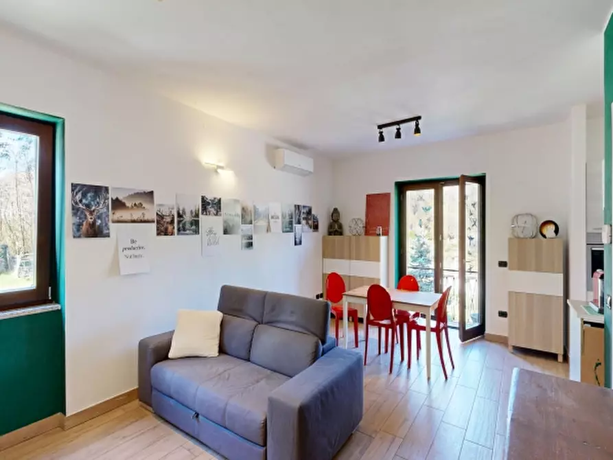 Immagine 7 di Villa in vendita  in Via Pracallo 34 a Tradate