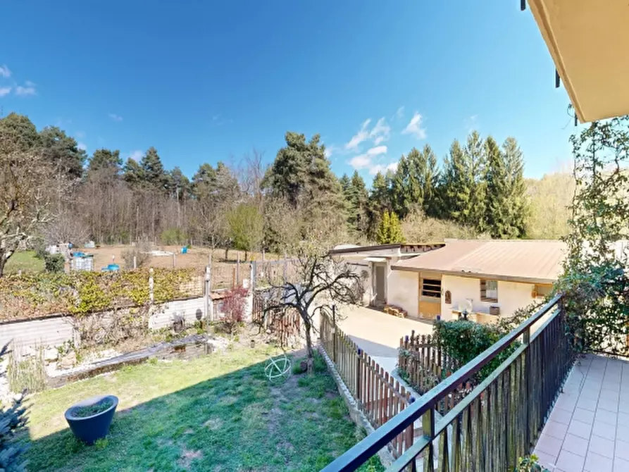 Immagine 29 di Villa in vendita  in Via Pracallo 34 a Tradate