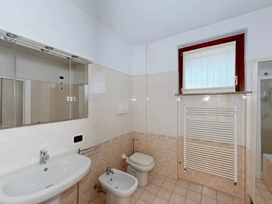 Immagine 17 di Appartamento in vendita  in Via Sordelli 3 a Venegono Inferiore