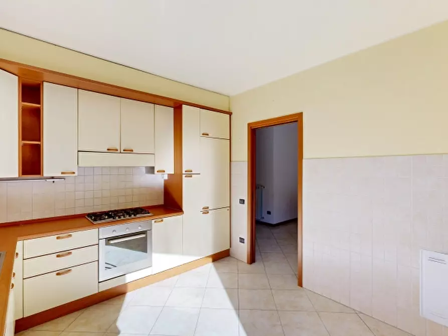 Immagine 7 di Appartamento in vendita  in Via Sordelli 3 a Venegono Inferiore