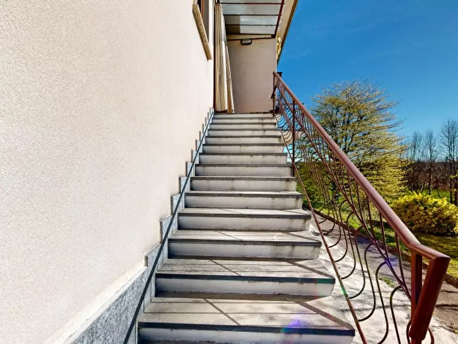 Immagine 35 di Villa in vendita  in Via Francesco Baracca 3 a Lozza