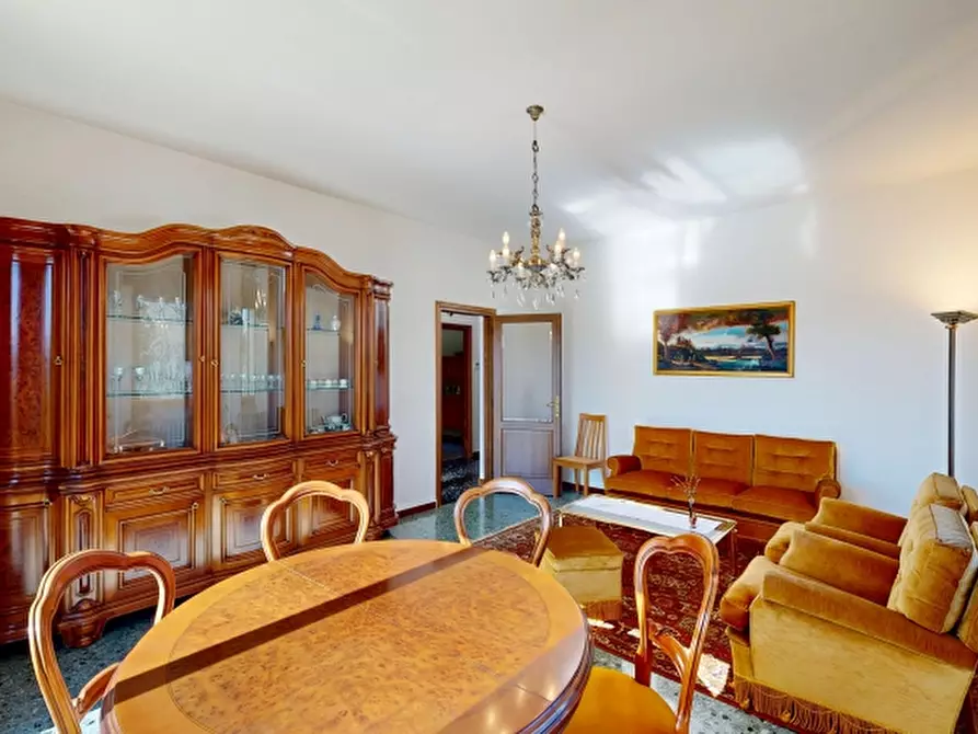 Immagine 23 di Villa in vendita  in Via Francesco Baracca 3 a Lozza