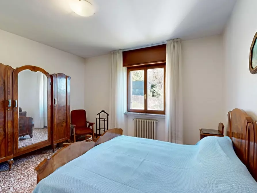 Immagine 24 di Villa in vendita  in Via Francesco Baracca 3 a Lozza