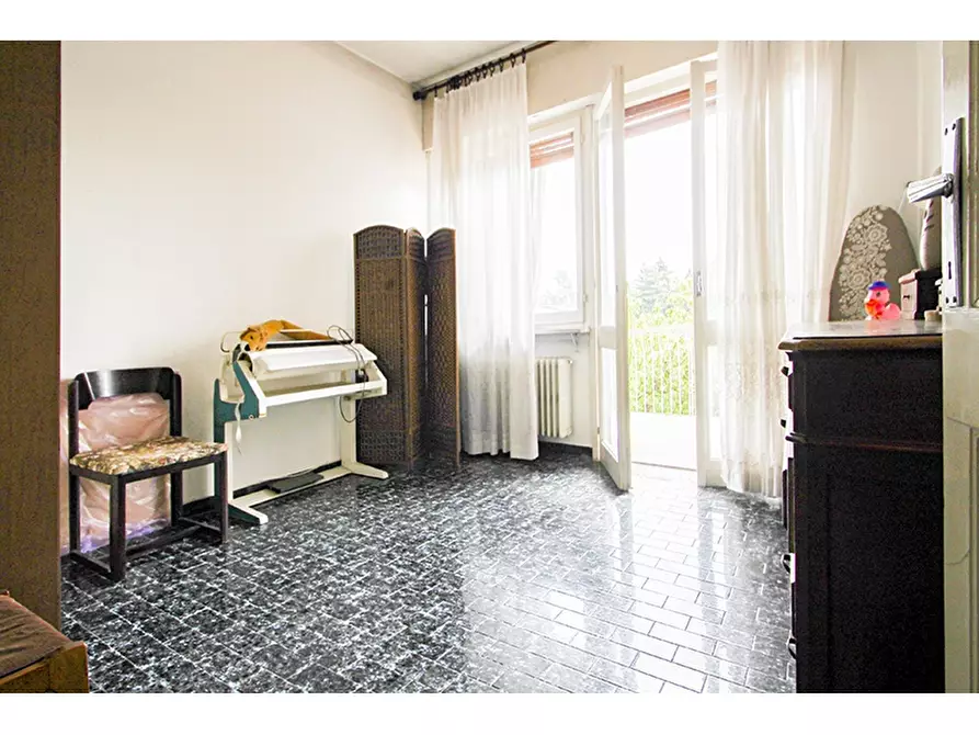 Immagine 15 di Villa in vendita  in Via Petrarca 1 a Albizzate