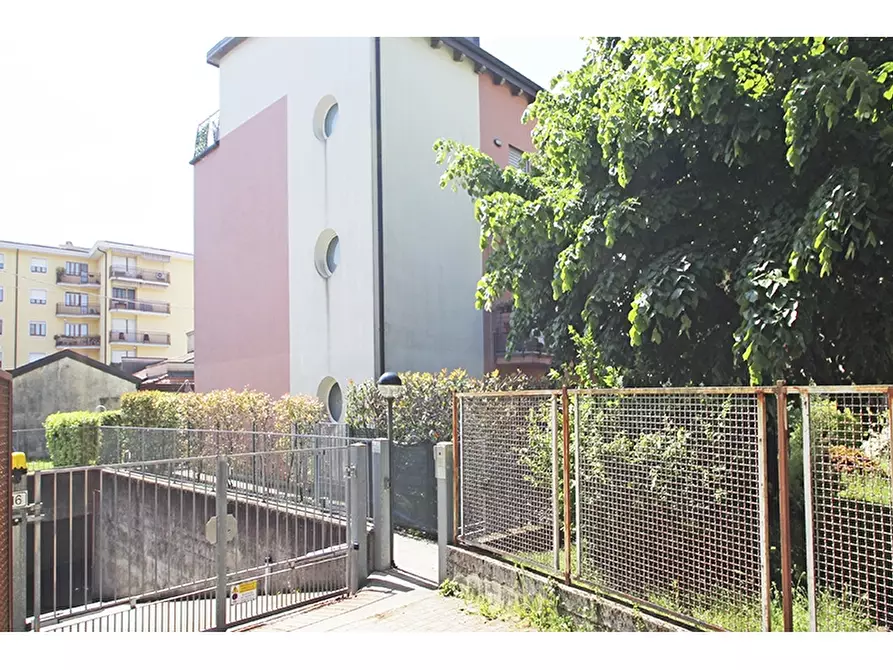 Immagine 15 di Appartamento in vendita  in Via Cortina D'Ampezzo 16 a Varese