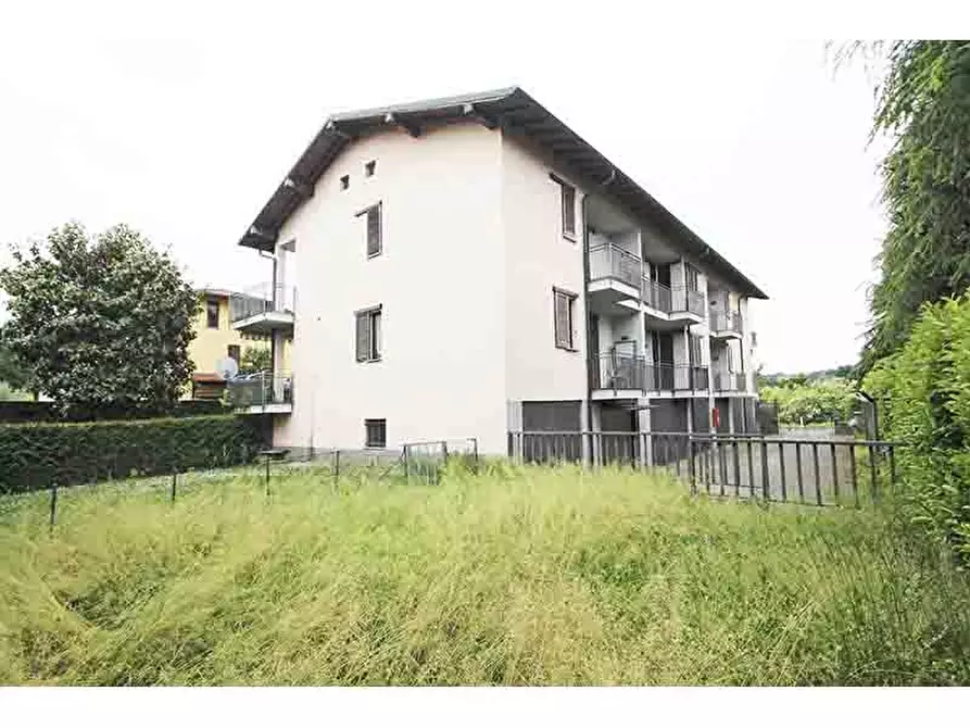 Immagine 22 di Appartamento in vendita  in Via Michelangelo Buonarroti 27 a Castiglione Olona