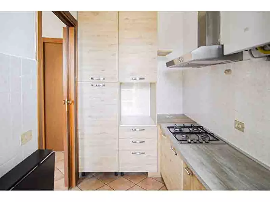Immagine 6 di Appartamento in vendita  in Via Michelangelo Buonarroti 27 a Castiglione Olona