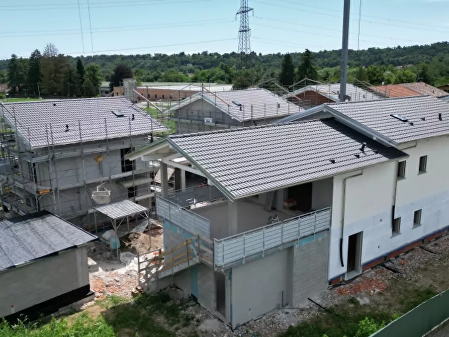Immagine 3 di Villa in vendita  in Via Petrarca a Castiglione Olona