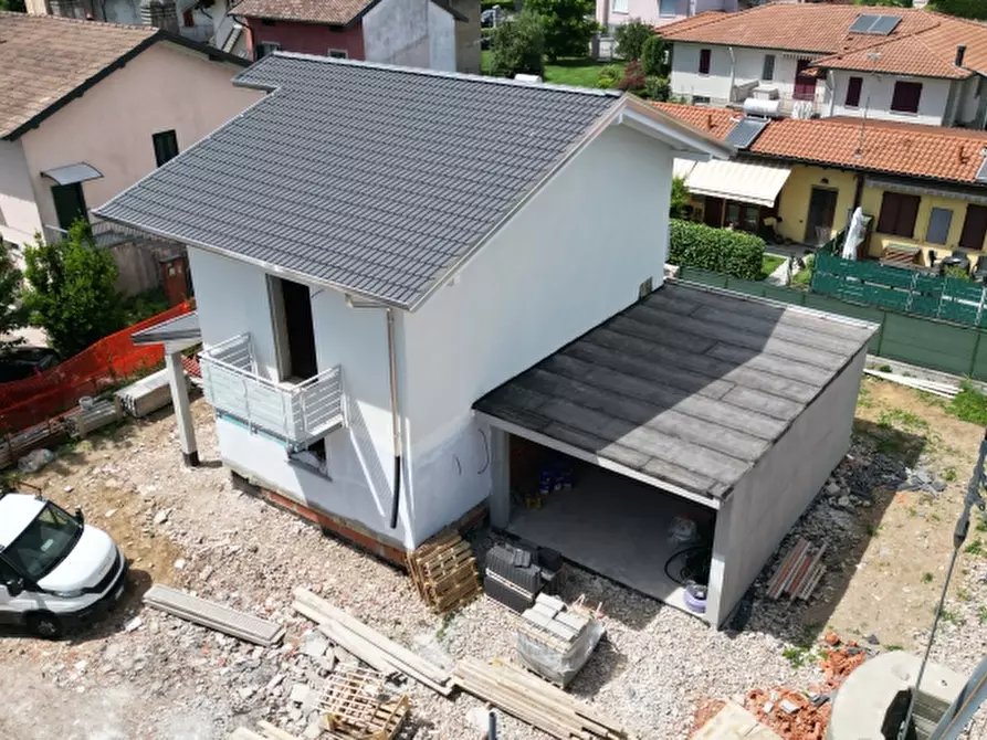 Immagine 9 di Villa in vendita  in Via Petrarca a Castiglione Olona