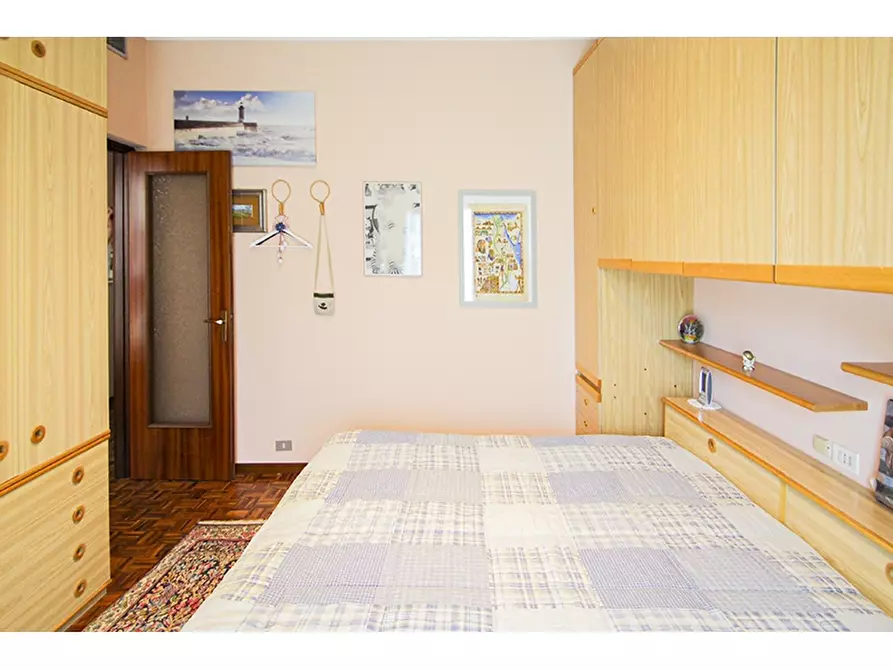 Immagine 13 di Villa in vendita  in via Paolo Schiavo 49 a Castiglione Olona