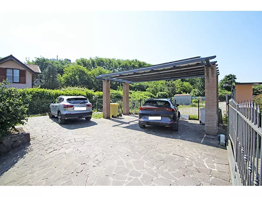 Immagine 35 di Villa in vendita  in via Paolo Schiavo 49 a Castiglione Olona