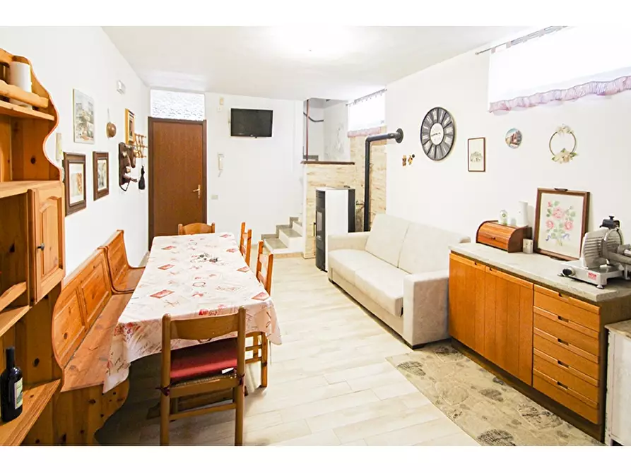 Immagine 20 di Villa in vendita  in via Paolo Schiavo 49 a Castiglione Olona