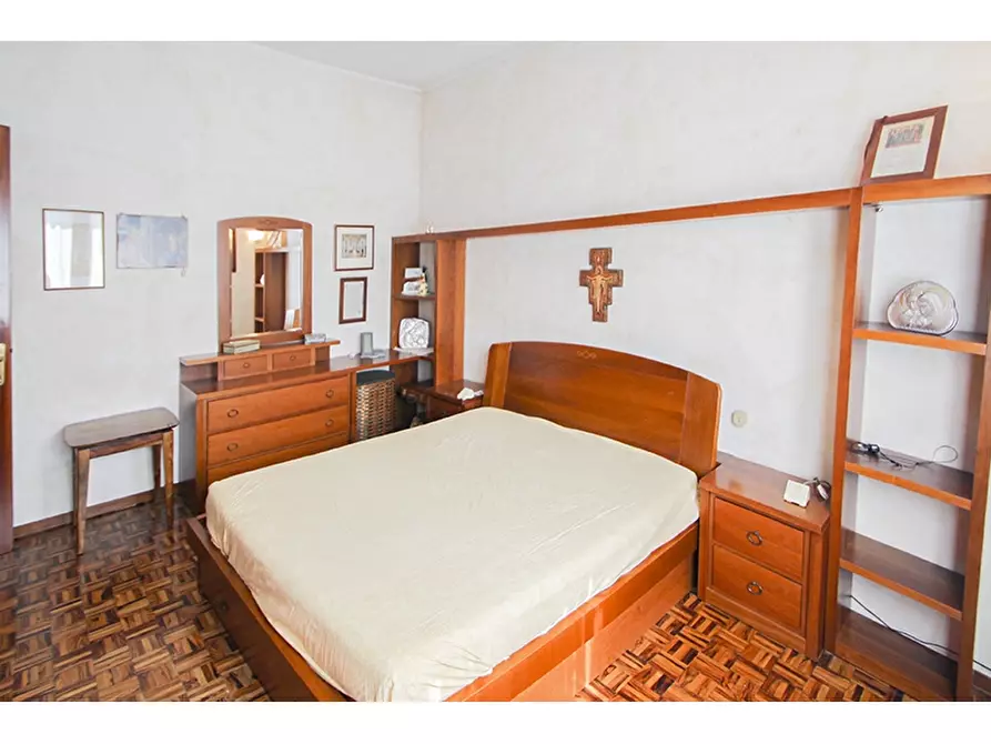 Immagine 11 di Villa in vendita  in via Paolo Schiavo 49 a Castiglione Olona