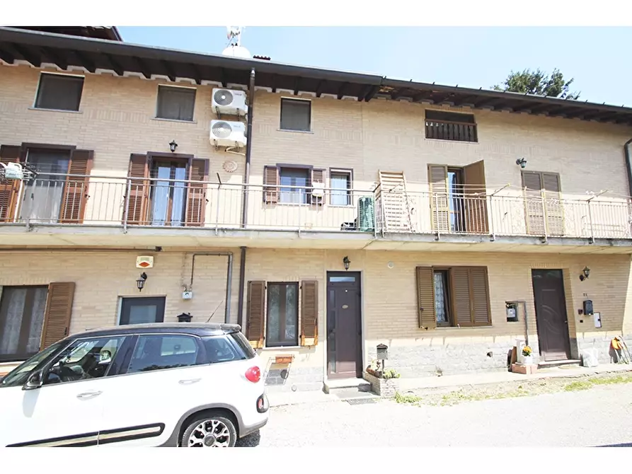 Immagine 23 di Appartamento in vendita  in Via Fondo Campagna 12/B a Vedano Olona