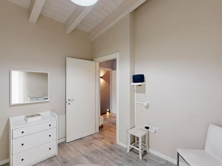 Immagine 19 di Villa in vendita  in Via Don Luigi Radaelli 50 a Caronno Varesino
