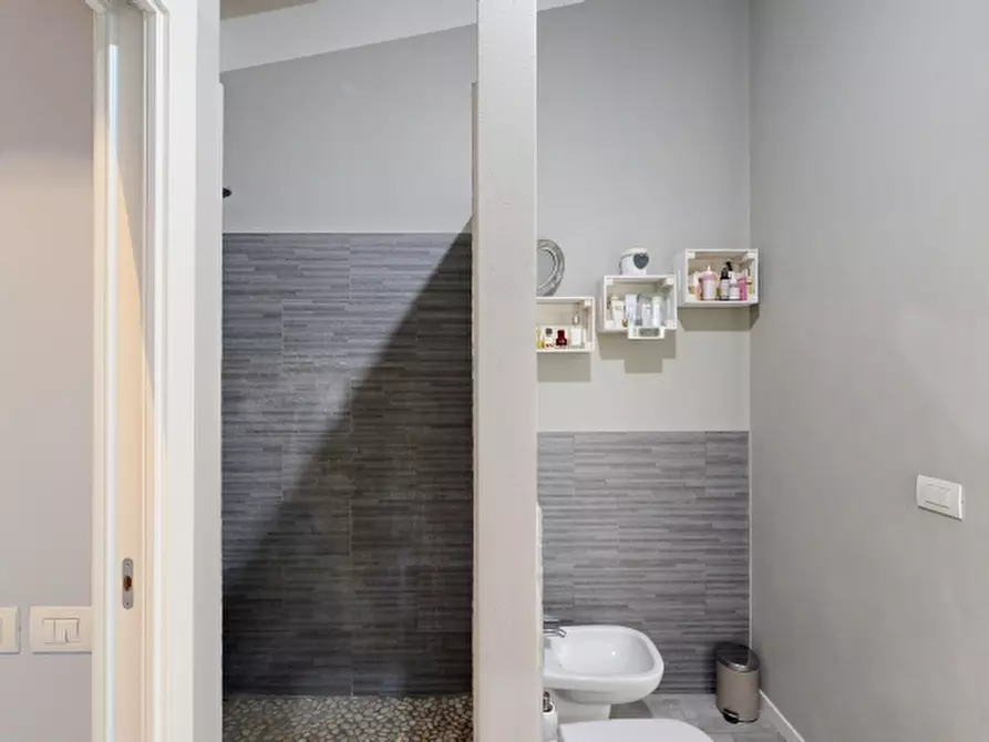 Immagine 18 di Villa in vendita  in Via Don Luigi Radaelli 50 a Caronno Varesino