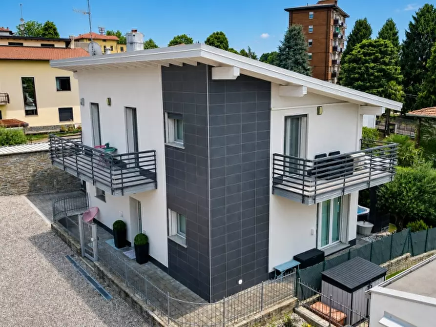 Immagine 29 di Villa in vendita  in Via Don Luigi Radaelli 50 a Caronno Varesino