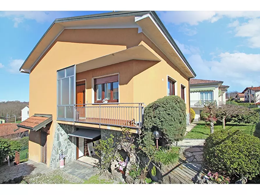 Immagine 1 di Villa in vendita  in Via Michelangelo Buonarroti 10 a Castiglione Olona