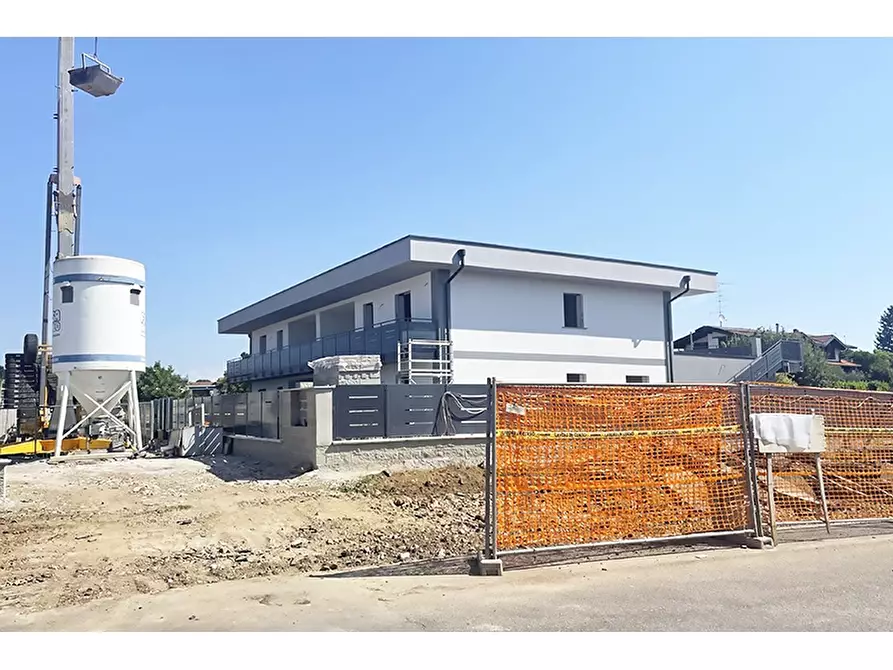 Immagine 2 di Appartamento in vendita  in Via Montello a Castiglione Olona