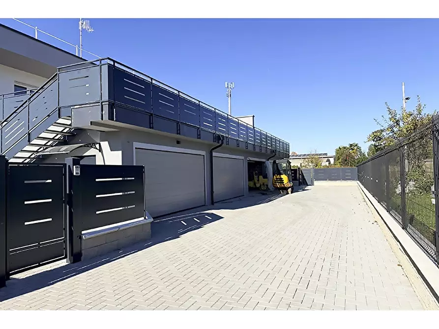 Immagine 8 di Appartamento in vendita  in Via Montello a Castiglione Olona