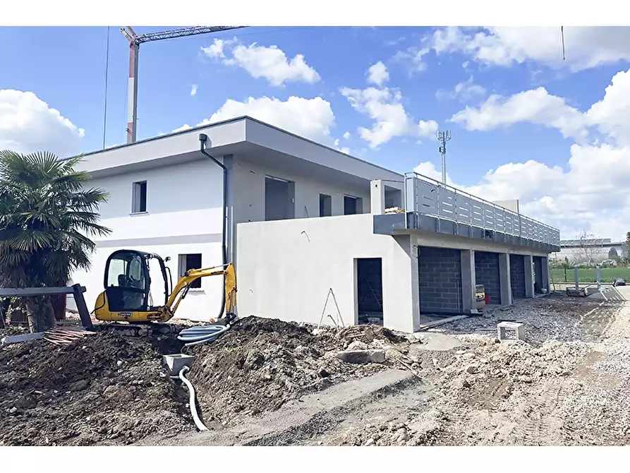 Immagine 2 di Appartamento in vendita  in Via Montello a Castiglione Olona