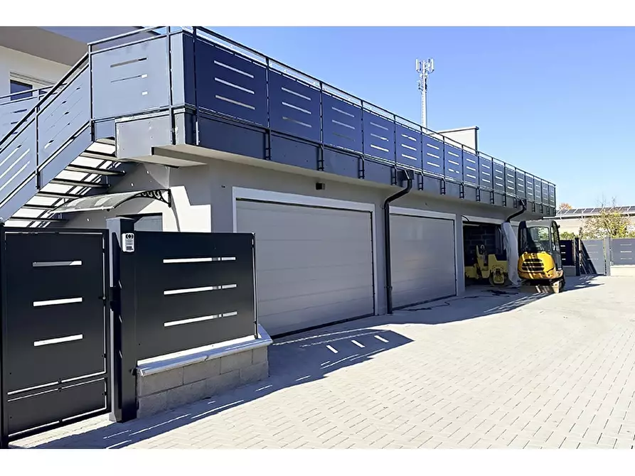 Immagine 7 di Appartamento in vendita  in Via Montello a Castiglione Olona