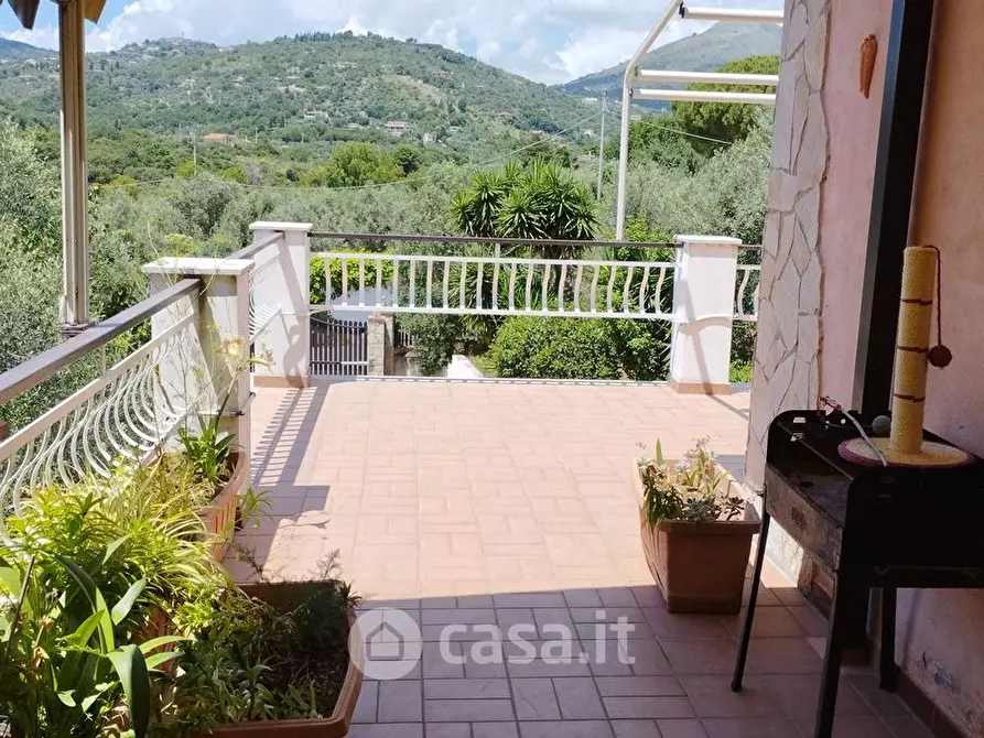 Immagine 13 di Casa indipendente in vendita  in SS7 21 a Itri