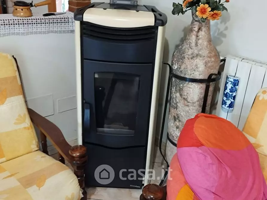 Immagine 16 di Casa indipendente in vendita  in SS7 21 a Itri