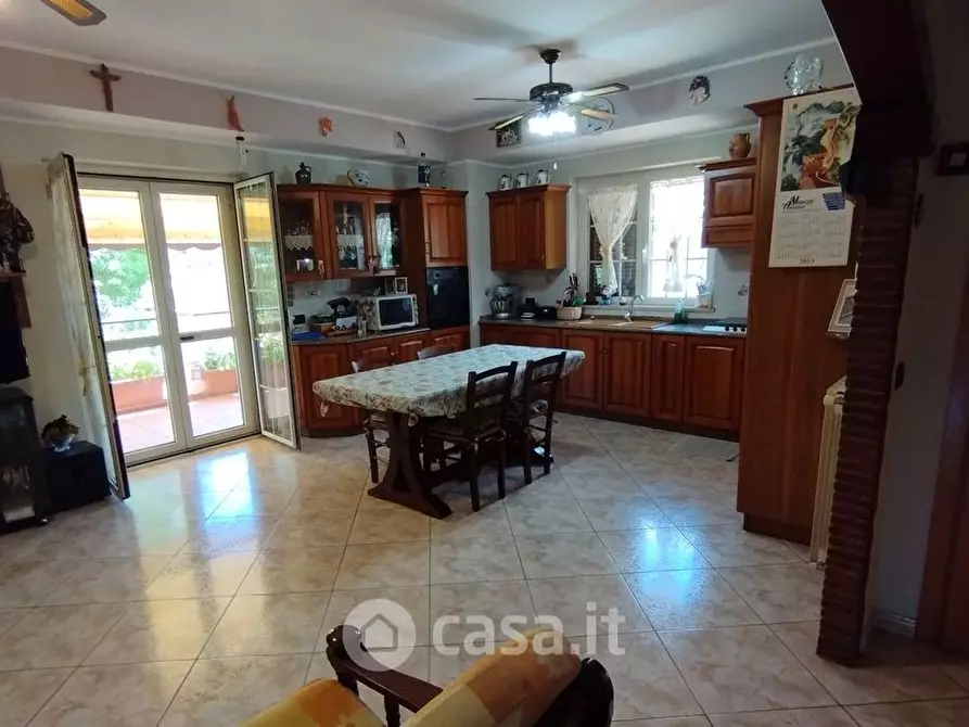 Immagine 2 di Casa indipendente in vendita  in SS7 21 a Itri