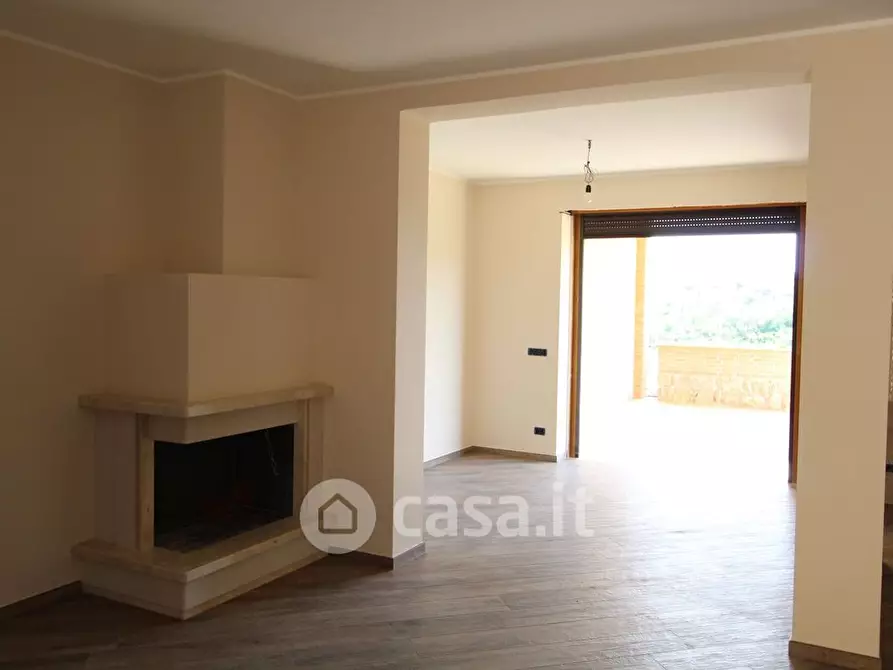 Immagine 2 di Casa bifamiliare in vendita  in Contrada Campoli 60 a Itri